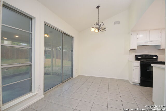 Image 11 of 25 For 8611 Tanbark Dr