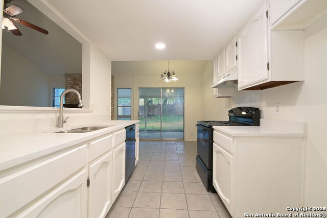 Image 12 of 25 For 8611 Tanbark Dr