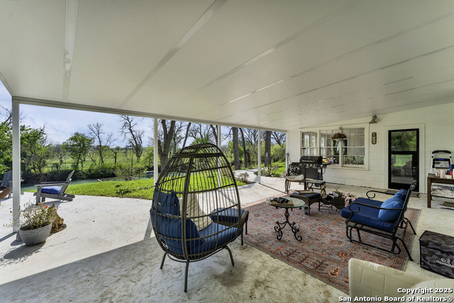 Image 11 of 68 For 105 River Rd Nw