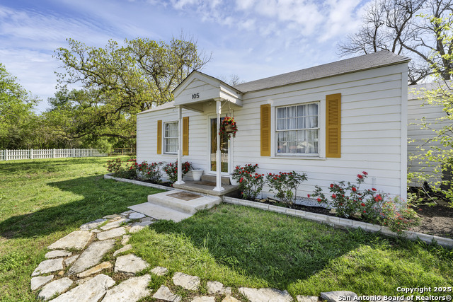 Image 14 of 68 For 105 River Rd Nw