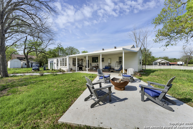 Image 18 of 68 For 105 River Rd Nw