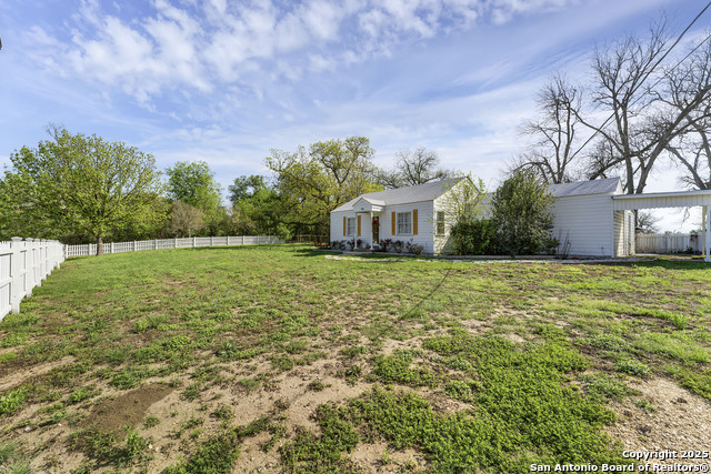 Image 21 of 68 For 105 River Rd Nw