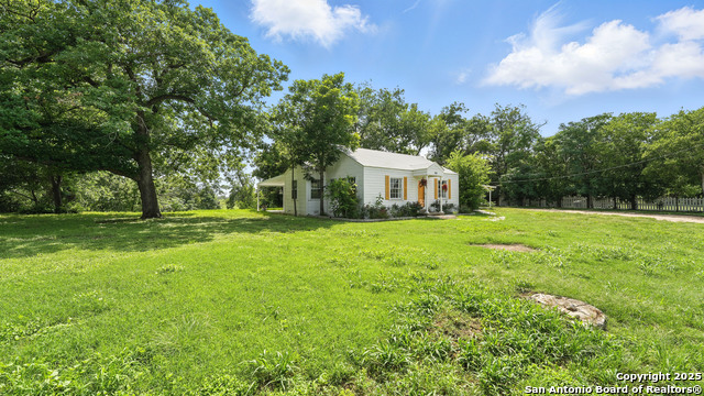 Image 26 of 68 For 105 River Rd Nw