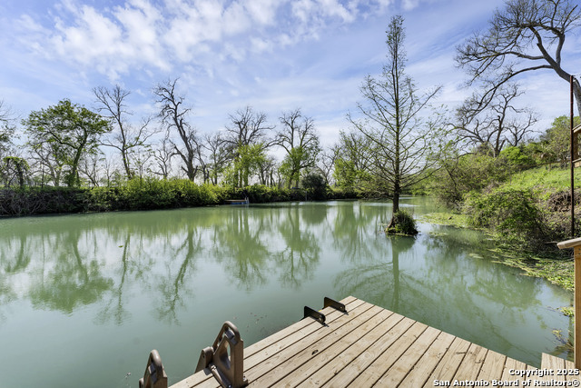 Image 3 of 68 For 105 River Rd Nw