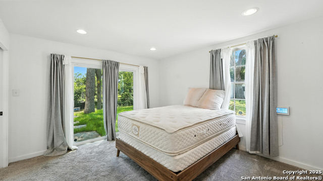 Image 36 of 68 For 105 River Rd Nw