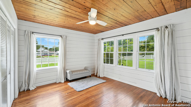 Image 45 of 68 For 105 River Rd Nw