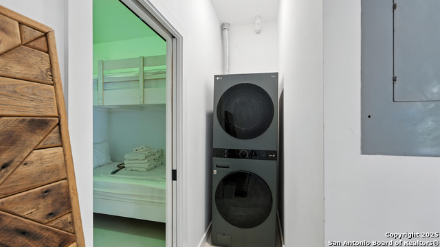 Image 51 of 68 For 105 River Rd Nw