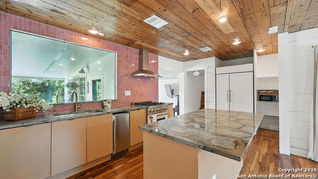 Image 61 of 68 For 105 River Rd Nw