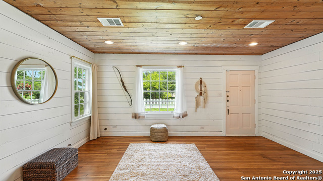 Image 63 of 68 For 105 River Rd Nw