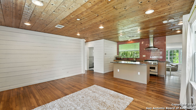 Image 65 of 68 For 105 River Rd Nw