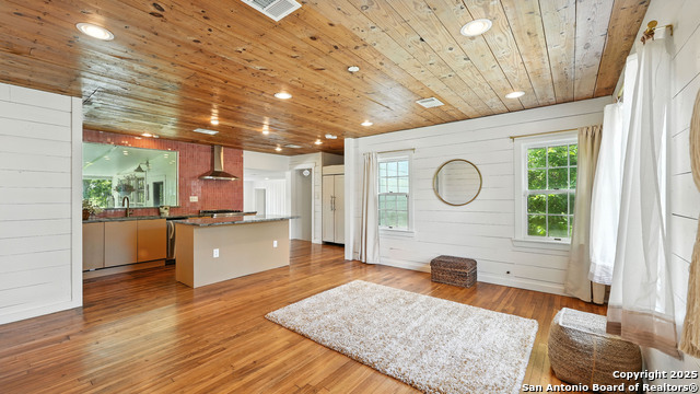 Image 66 of 68 For 105 River Rd Nw