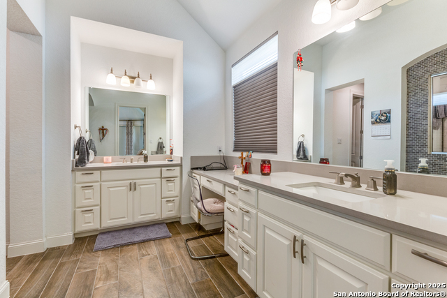 Image 22 of 41 For 24502 Emilia Way