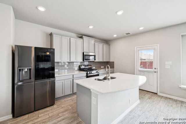 Image 34 of 103 For 13850 Cohan Way