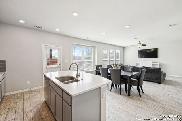 Image 35 of 103 For 13850 Cohan Way
