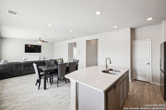 Image 38 of 103 For 13850 Cohan Way