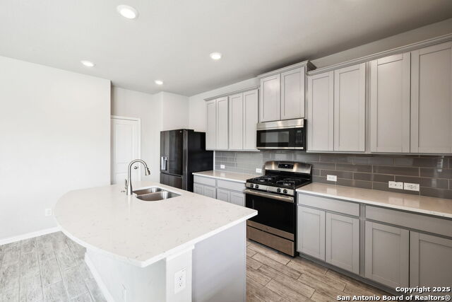 Image 39 of 103 For 13850 Cohan Way