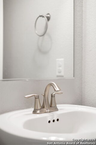 Image 54 of 103 For 13850 Cohan Way
