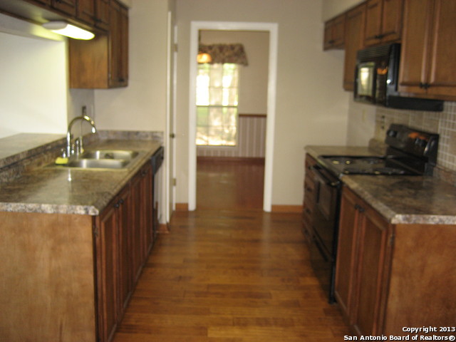 Image 5 of 21 For 16606 Martins Ferry