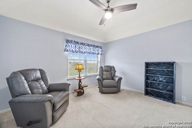 Listing photo id 29 for 8226 Setting Moon