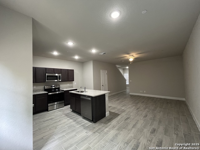Image 10 of 27 For 7409 Savannah Brooks