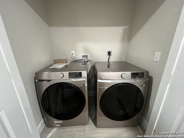 Image 13 of 27 For 7409 Savannah Brooks