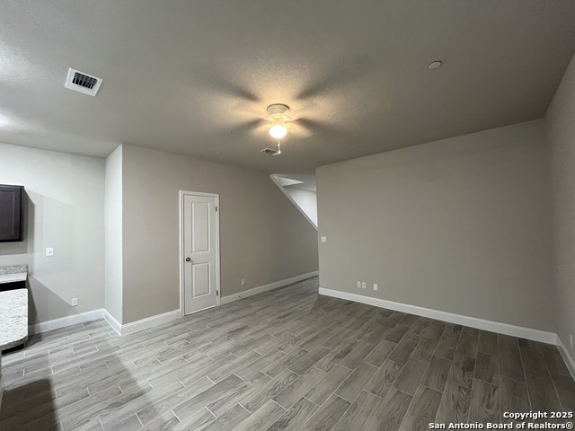 Image 4 of 27 For 7409 Savannah Brooks