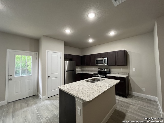 Image 6 of 27 For 7409 Savannah Brooks