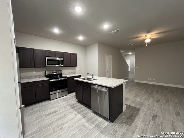 Image 8 of 27 For 7409 Savannah Brooks