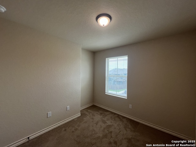 Image 20 of 27 For 7109 Micayla Cove  103