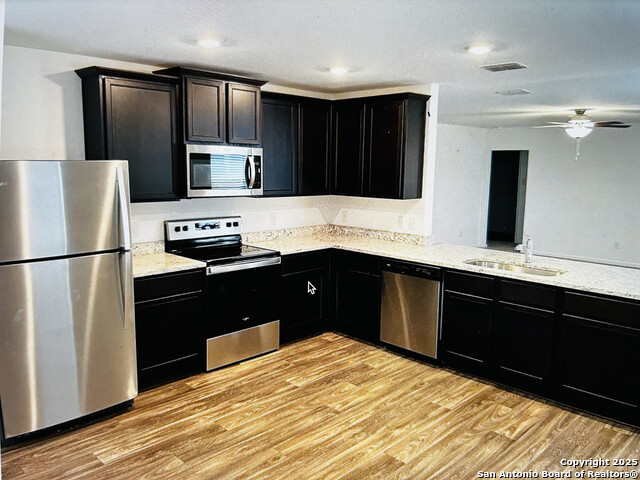 Image 2 of 16 For 10930 Chatham Ct