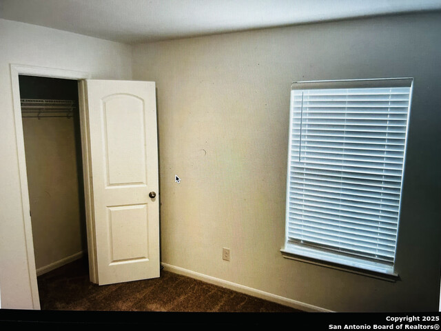 Image 5 of 16 For 10930 Chatham Ct
