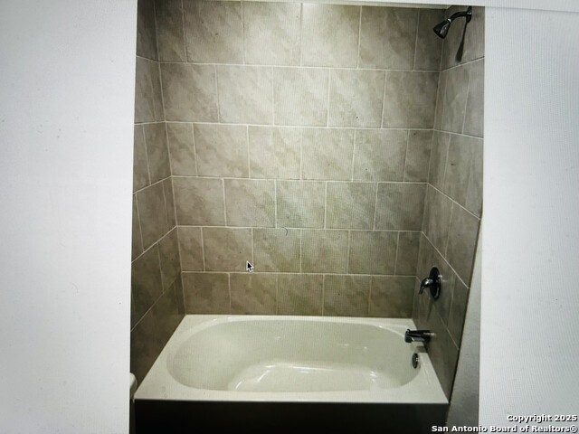 Image 9 of 16 For 10930 Chatham Ct