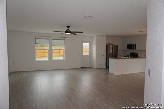 Image 7 of 32 For 7347 Rosada Way