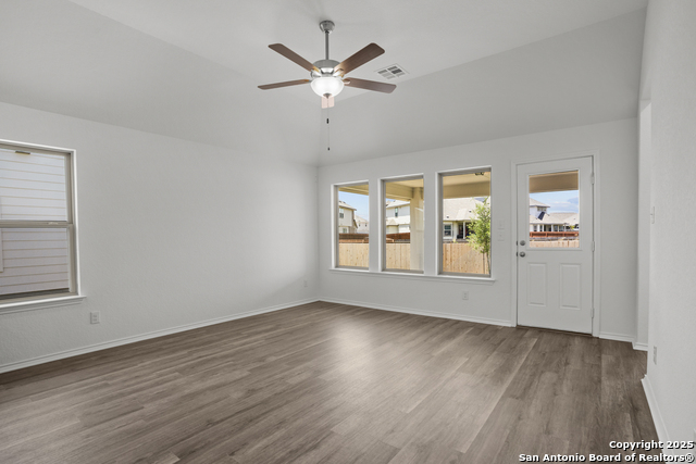 Image 11 of 29 For 10275 Bartenheim Dr