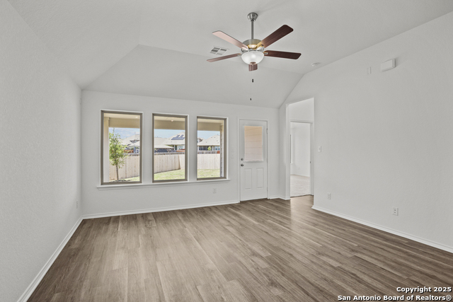 Image 12 of 29 For 10275 Bartenheim Dr