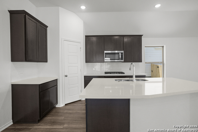 Image 17 of 29 For 10275 Bartenheim Dr