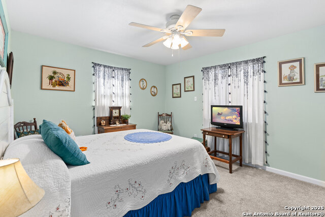 Image 13 of 27 For 652 Tamarack