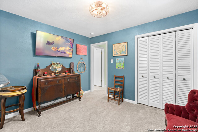 Image 17 of 27 For 652 Tamarack