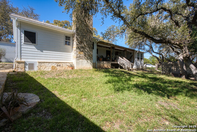 Image 26 of 27 For 652 Tamarack