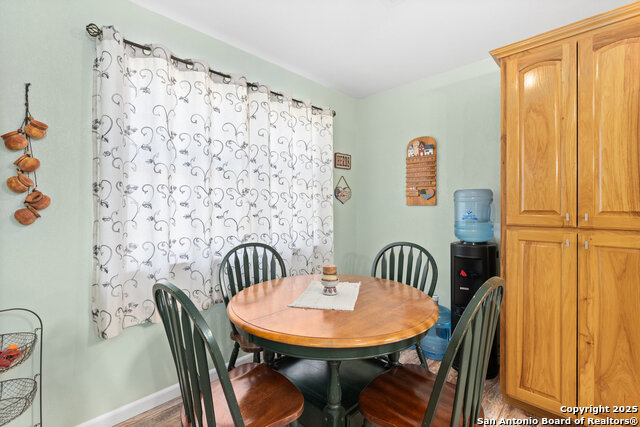 Image 7 of 27 For 652 Tamarack