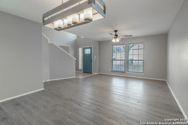 Image 3 of 23 For 4314 Knollbluff