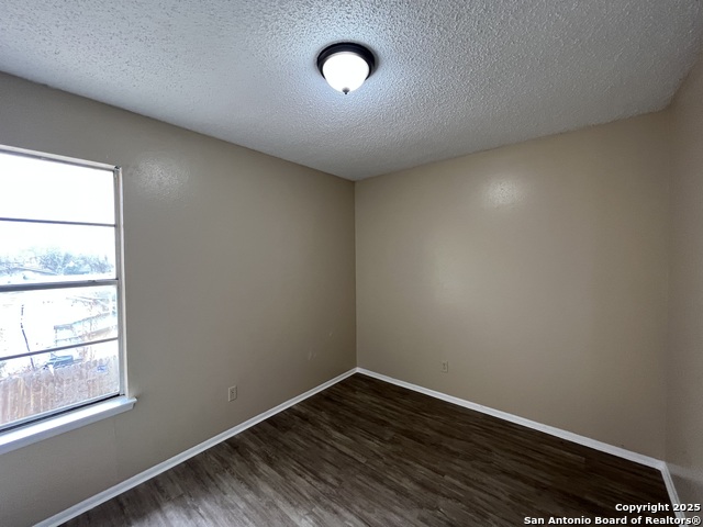 Image 19 of 24 For 300 Moursund Blvd.  2