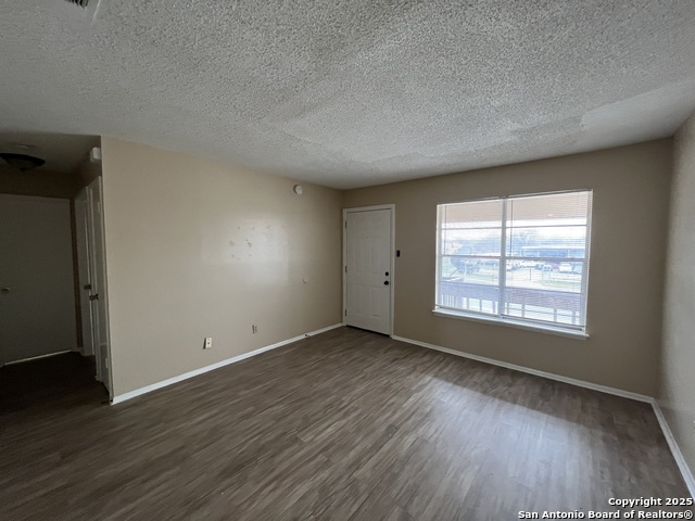 Image 7 of 24 For 300 Moursund Blvd.  2