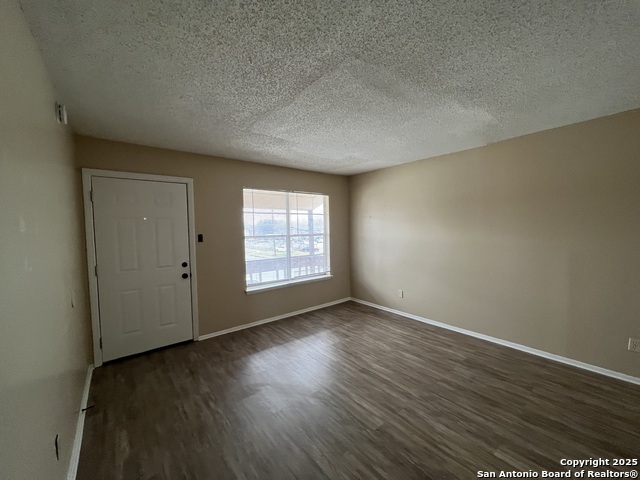 Image 8 of 24 For 300 Moursund Blvd.  2
