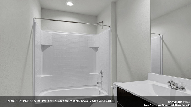 Image 19 of 28 For 21109 Watercourse Way