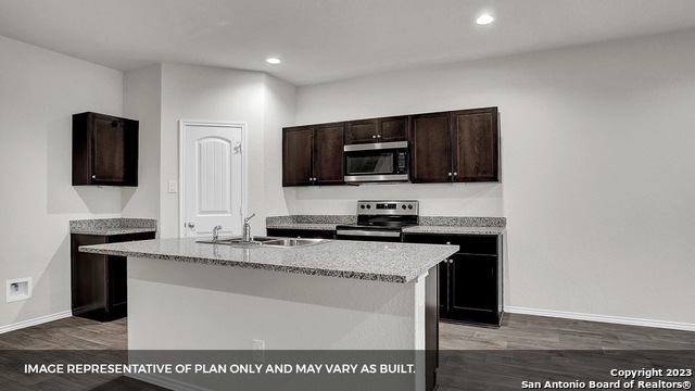Image 4 of 28 For 21109 Watercourse Way