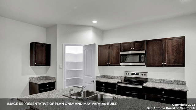 Image 6 of 28 For 21109 Watercourse Way