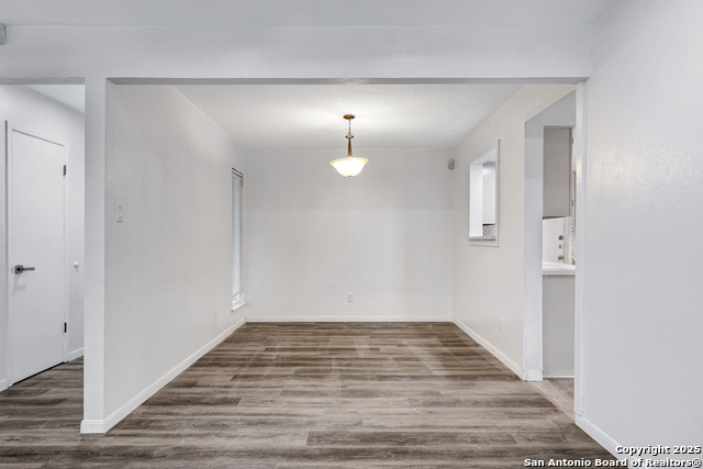 Image 7 of 27 For 8751 Timberwick