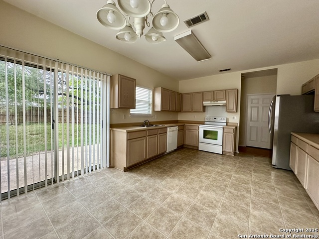 Image 12 of 14 For 2823 Encino Frst