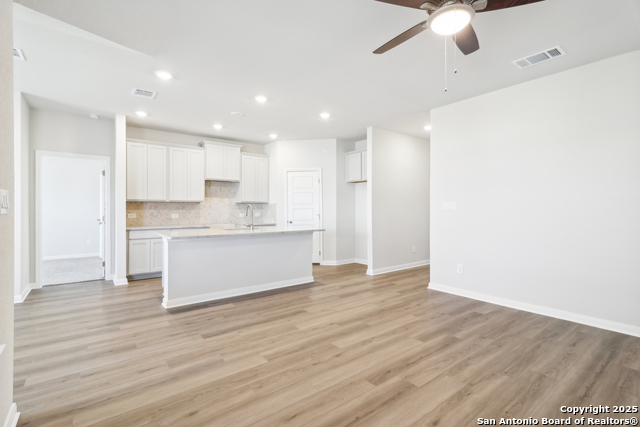 Image 2 of 21 For 2806 Clemente Way